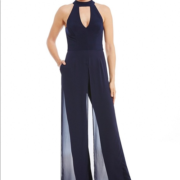 Keyhole Mock Neck Jumpsuit - Picture 2 of 3
